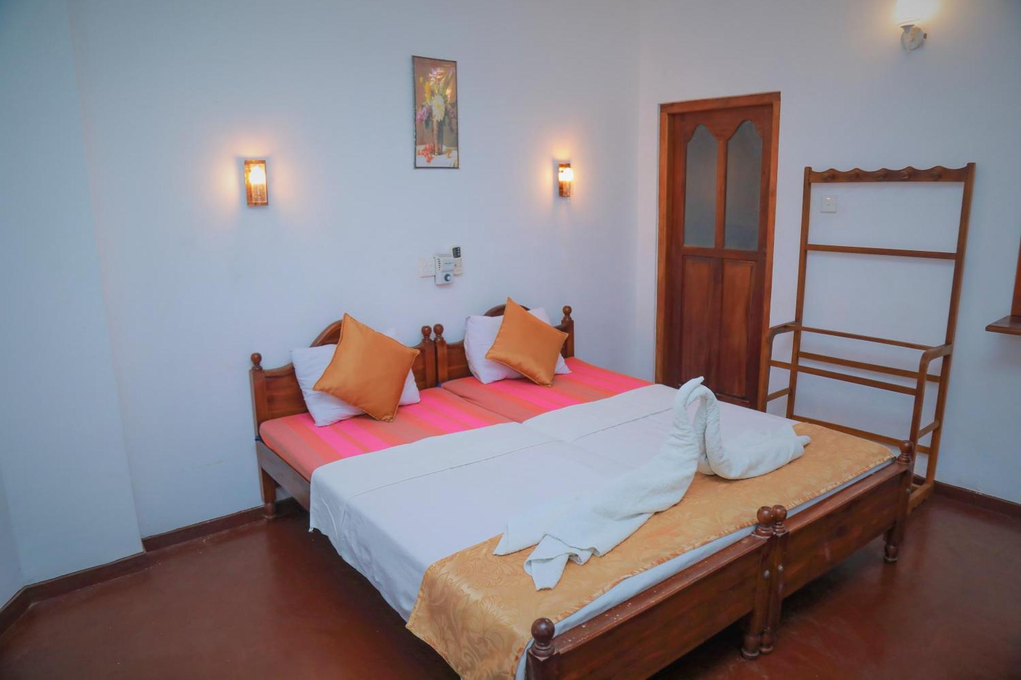 Villa 468 - Хиккадува Экстерьер фото